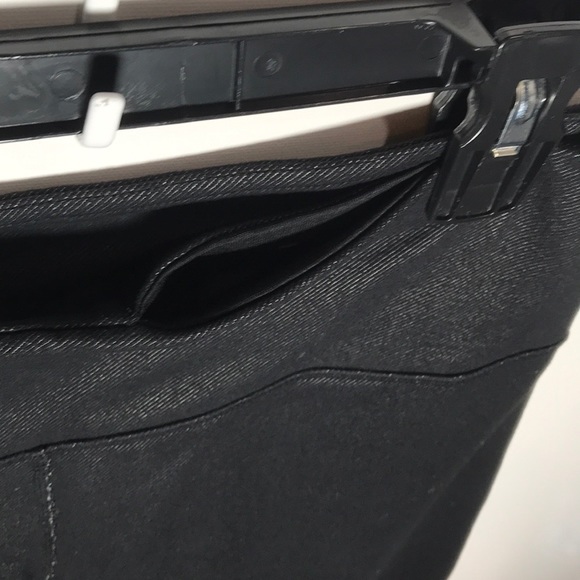 Lululemon Wunder Under Cropped Leggings - Picture 5 of 8